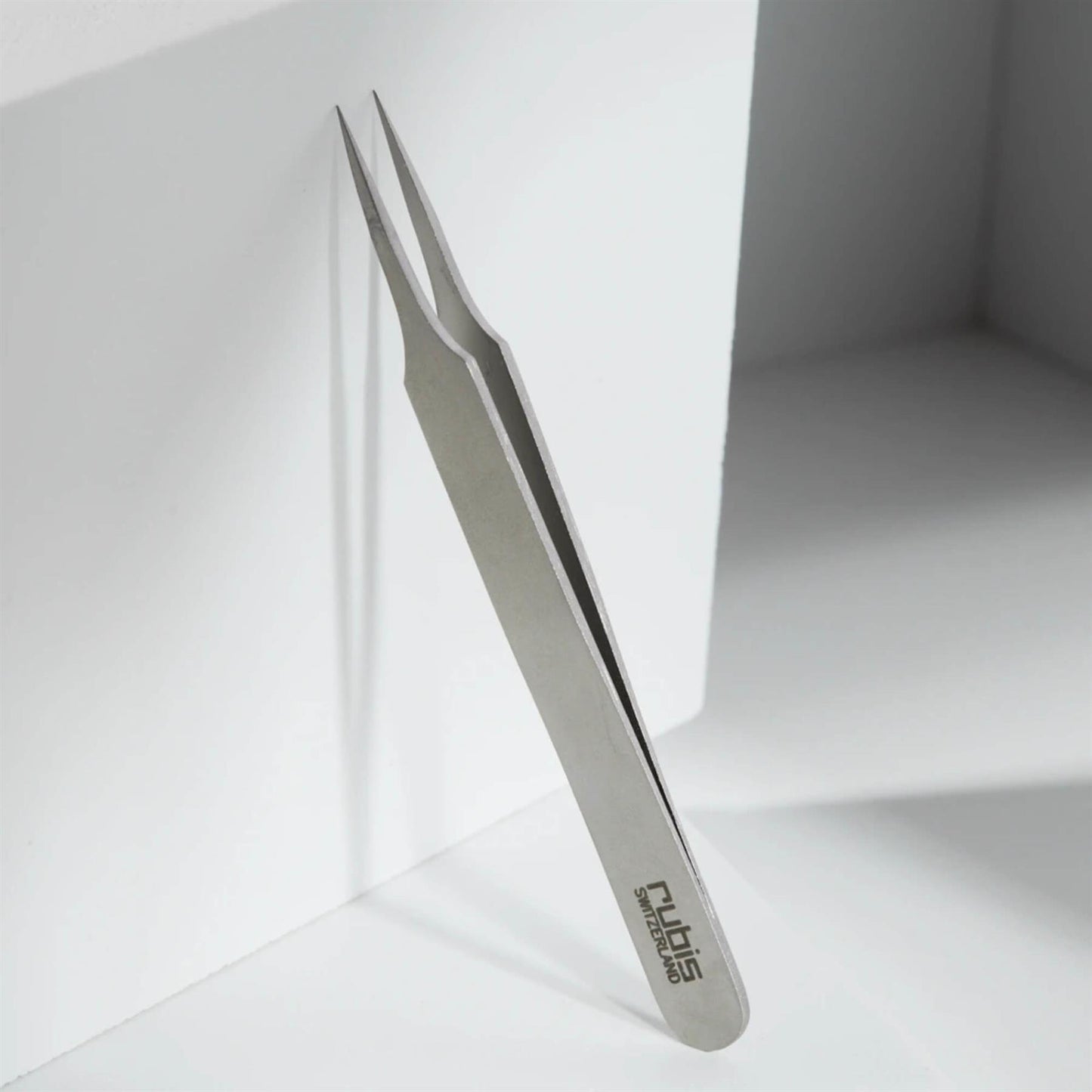 Rubis Evolution Needle Nose Tweezers