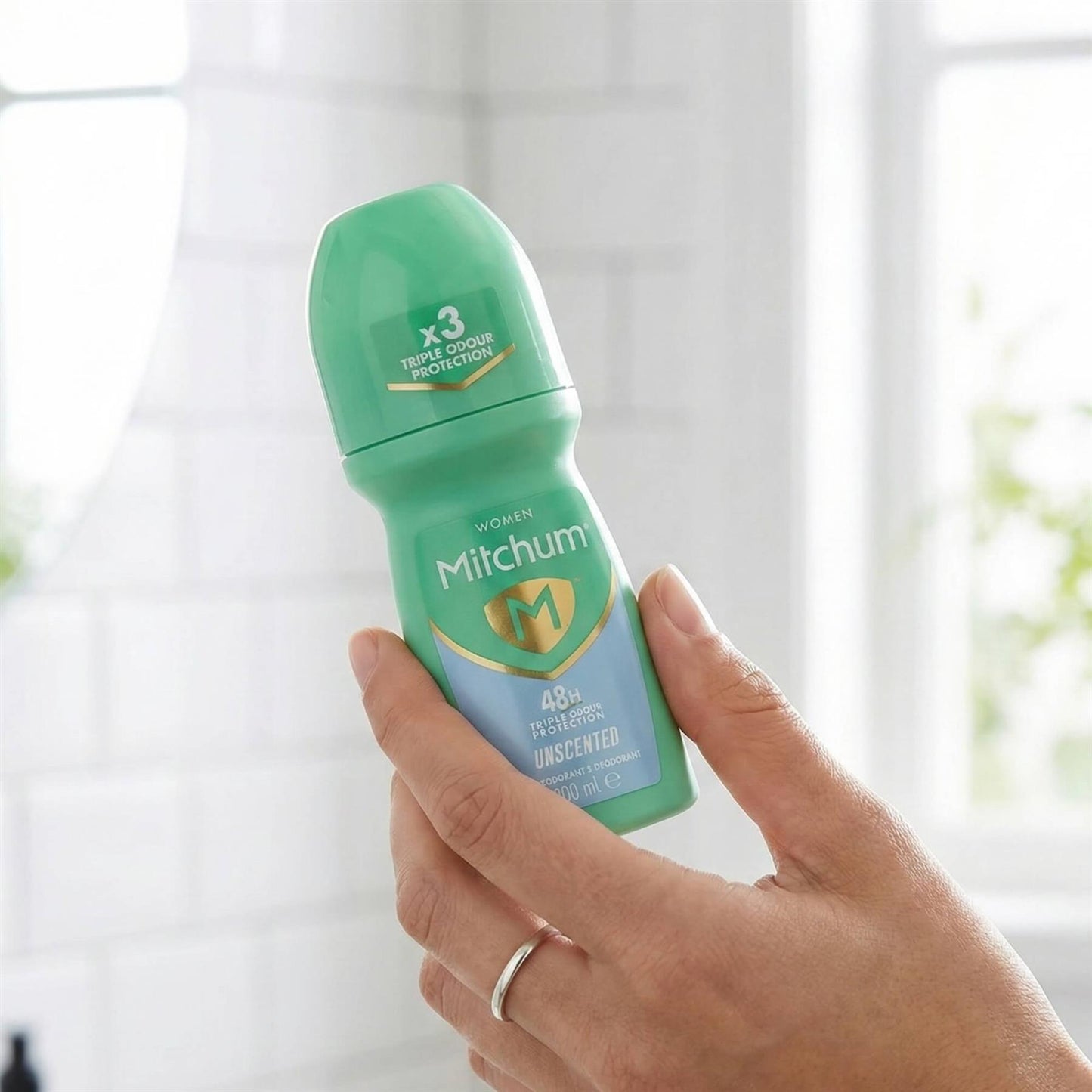 Mitchum Anti Perspirant Roll On for Her - Unscented