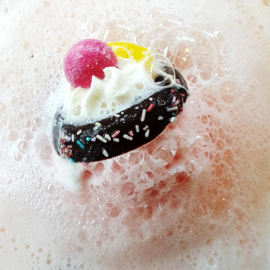 Bomb Cosmetics Bath Blaster - Move Over Pavlova