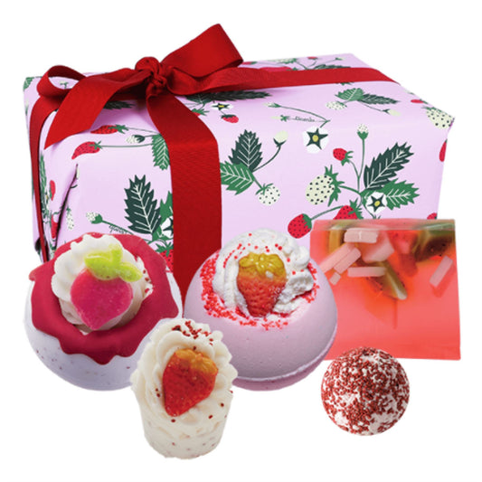 Bomb Cosmetics Gift Set - Strawberry Feels Forever