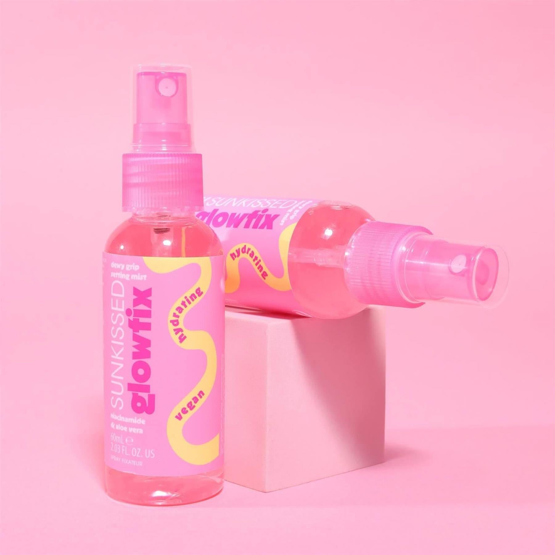 Sunkissed GlowFix Dewy Grip Setting Mist with hydrating niacinamide and aloe vera vegan formula